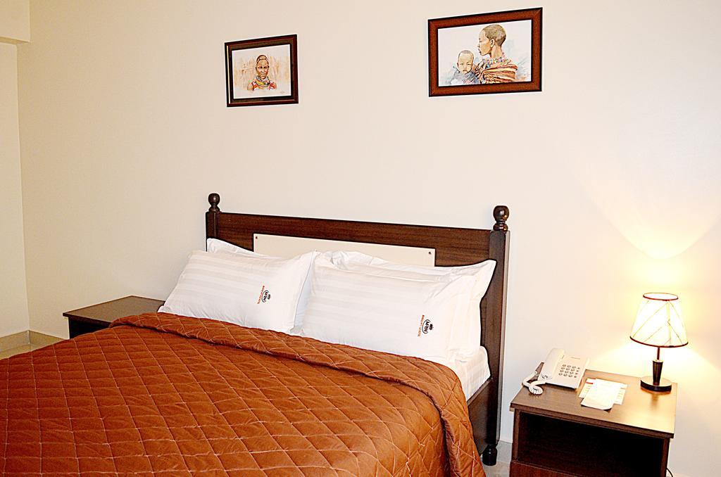Marie'S Royale Hotel Kampala Szoba fotó