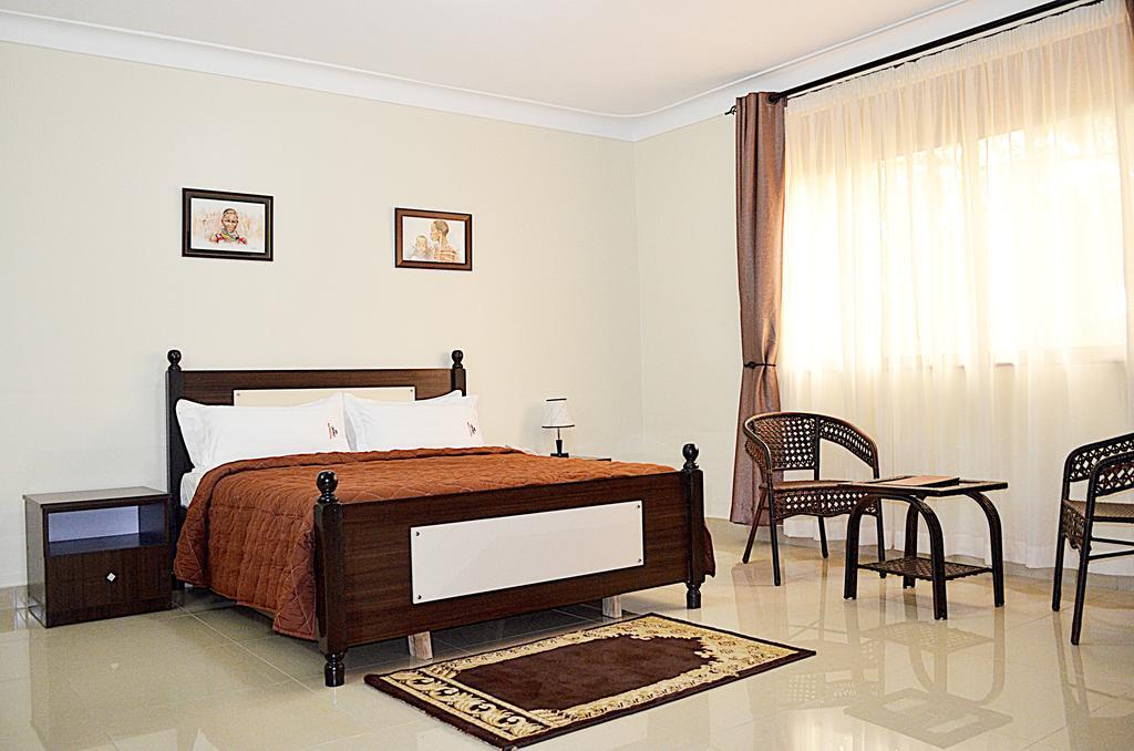 Marie'S Royale Hotel Kampala Szoba fotó