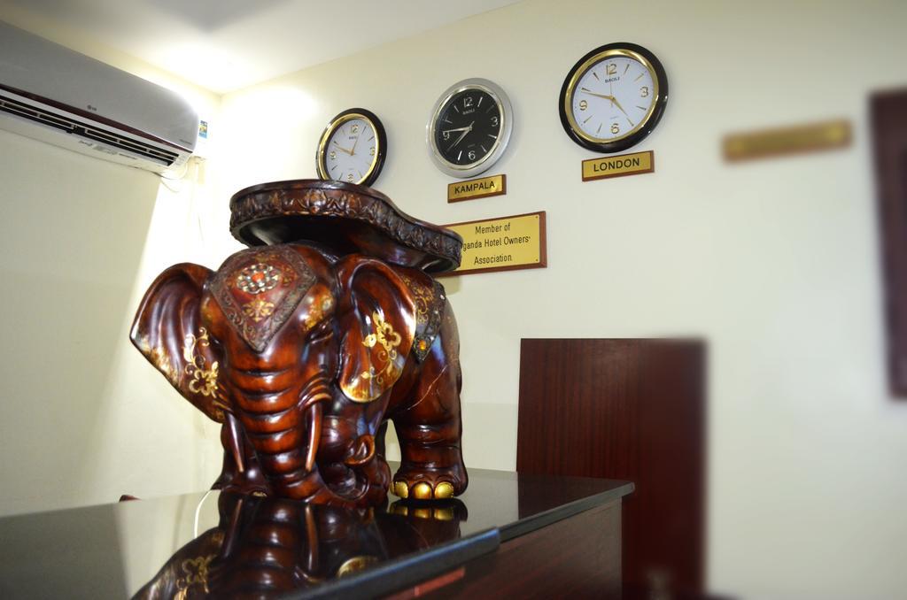 Marie'S Royale Hotel Kampala Kültér fotó
