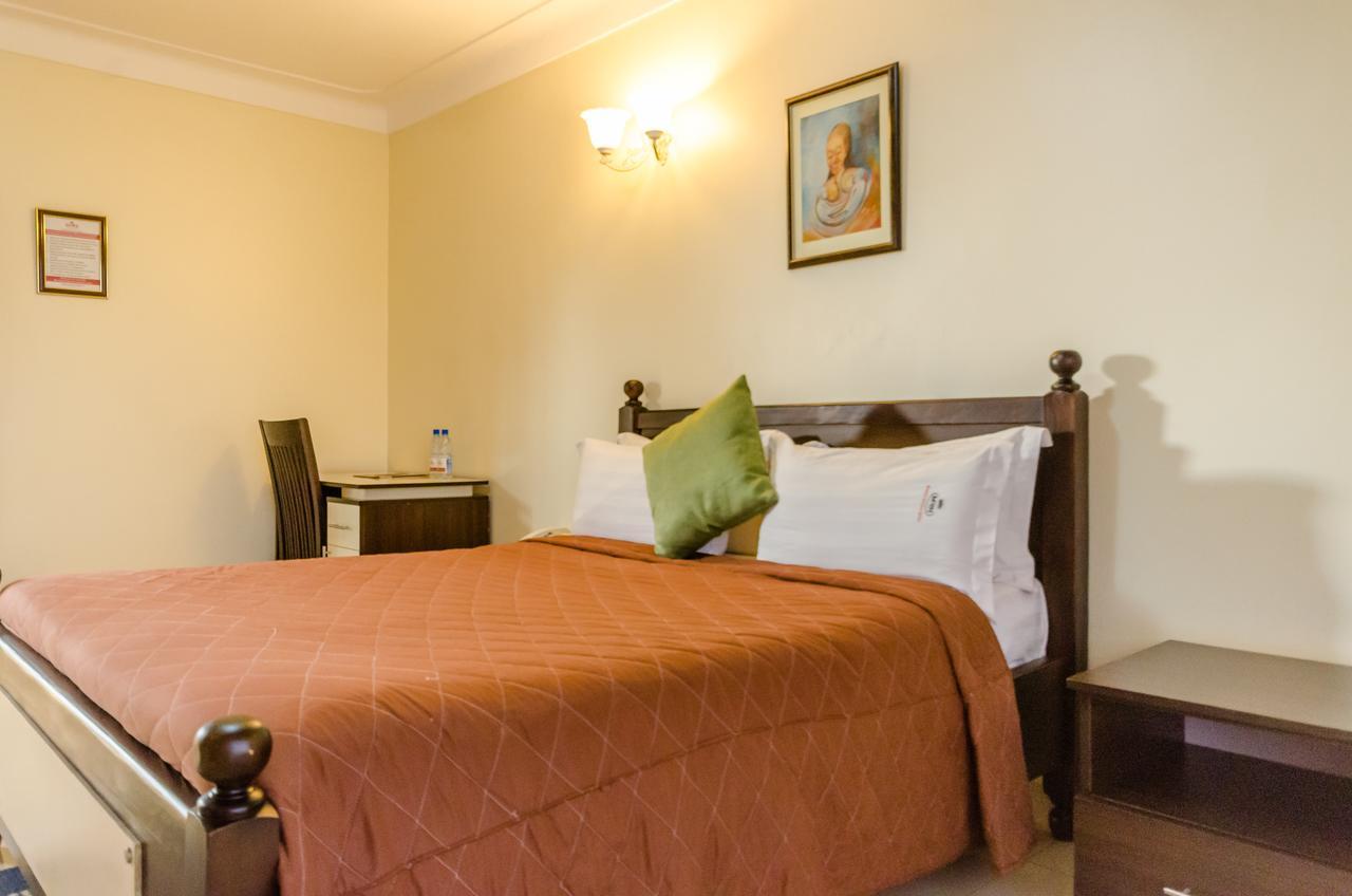 Marie'S Royale Hotel Kampala Kültér fotó