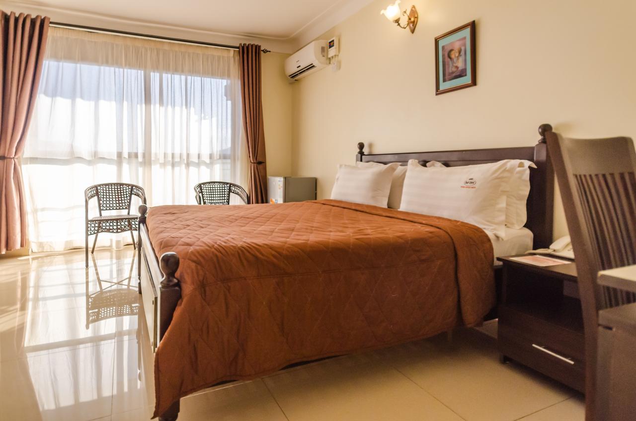 Marie'S Royale Hotel Kampala Kültér fotó