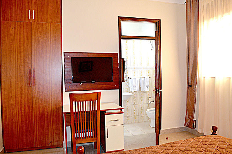 Marie'S Royale Hotel Kampala Kültér fotó