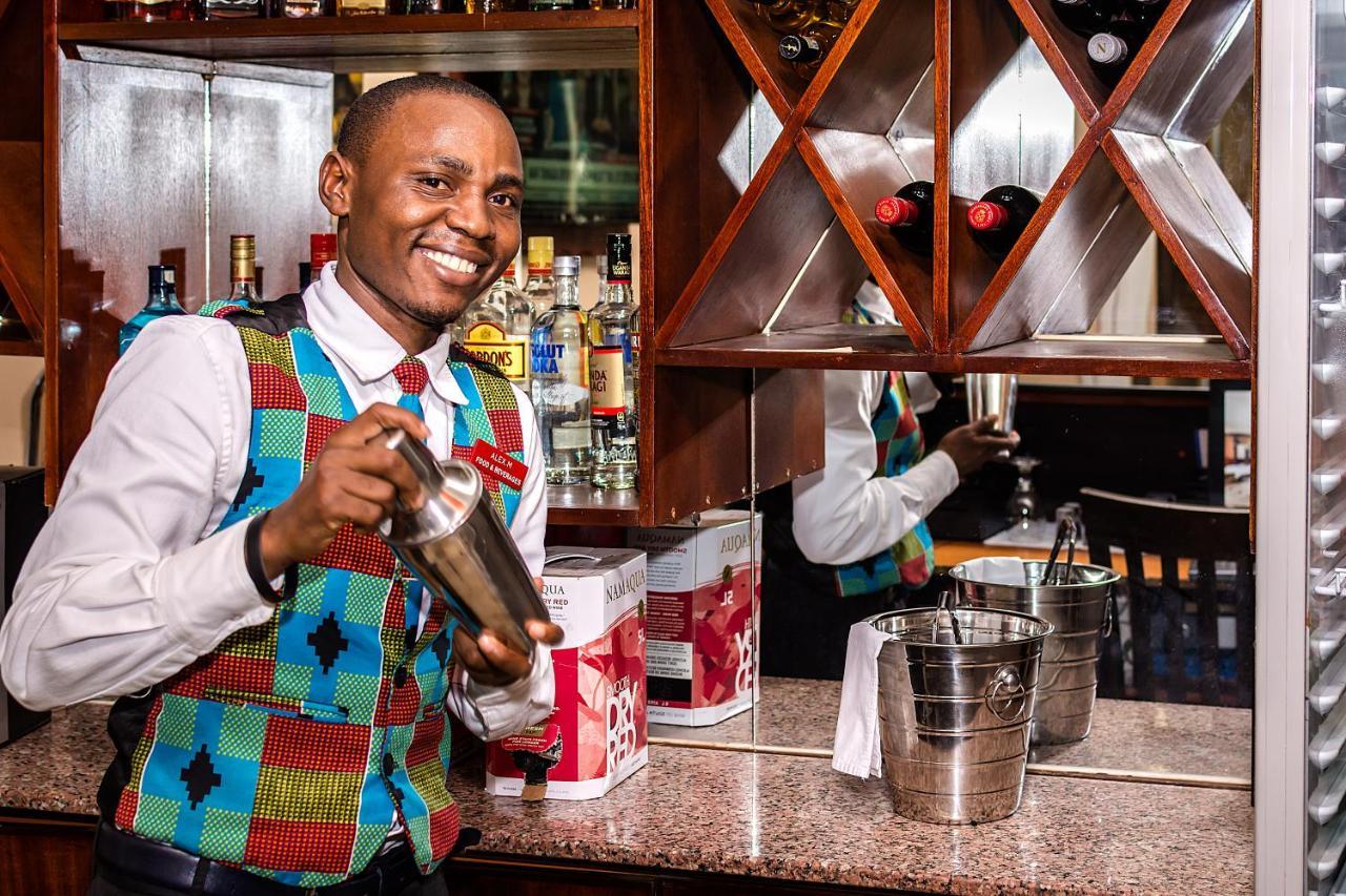Marie'S Royale Hotel Kampala Kültér fotó